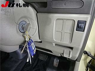DAIHATSU TANTO 2008