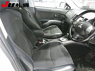 MITSUBISHI OUTLANDER 2010