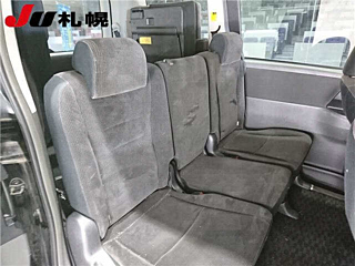 TOYOTA VOXY 2008