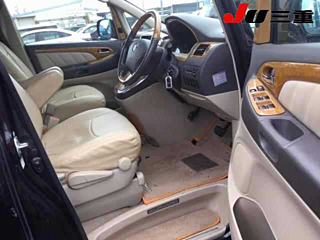 TOYOTA ALPHARD 2008