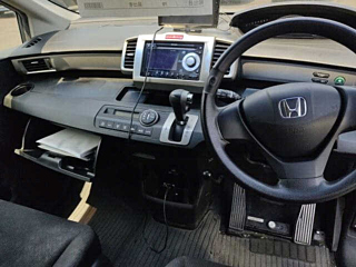 HONDA FREED 2012