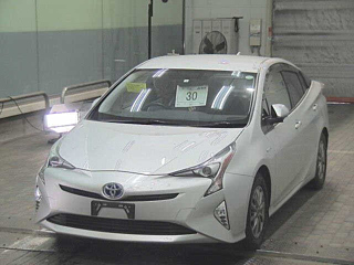 TOYOTA PRIUS 2018