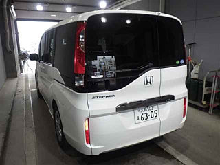 HONDA STEP WAGON 2015