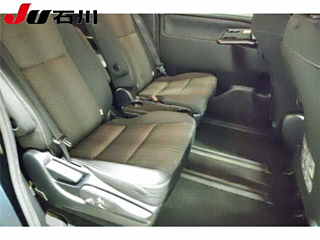 TOYOTA NOAH 2017