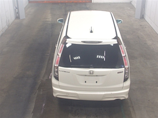 HONDA STREAM 2010