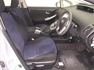 TOYOTA PRIUS 2013