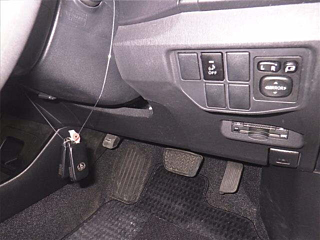 TOYOTA PRIUS 2013