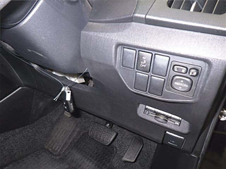 TOYOTA PRIUS 2015