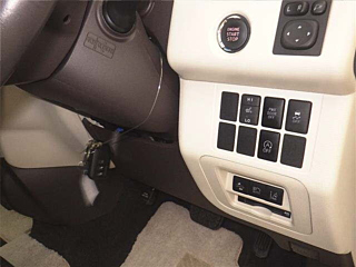 TOYOTA PORTE 2016