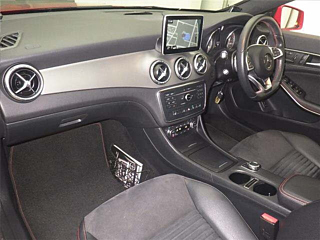MERCEDES BENZ CLA CLASS 2015