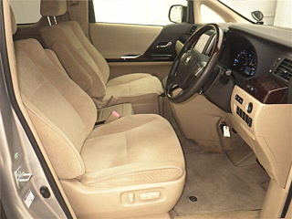 TOYOTA ALPHARD 2012