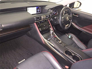 LEXUS IS 2017