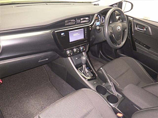 TOYOTA AURIS 2017