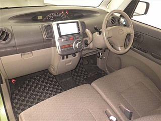 DAIHATSU TANTO 2012