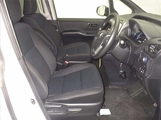 TOYOTA NOAH 2016