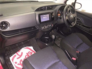 TOYOTA VITZ 2016