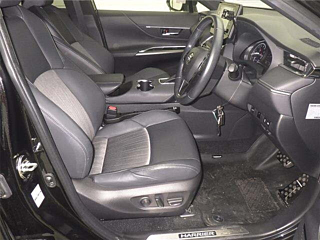 TOYOTA HARRIER 2022
