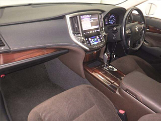 TOYOTA CROWN 2013