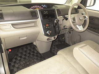 DAIHATSU TANTO 2014