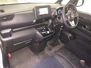 NISSAN ROOX 2021