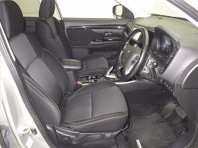 MITSUBISHI OUTLANDER PHEV 2020
