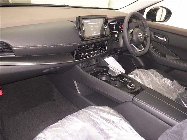 NISSAN X-TRAIL 2025
