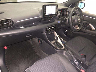 TOYOTA YARIS 2021