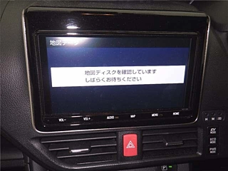 TOYOTA NOAH 2022