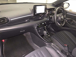 TOYOTA YARIS 2023