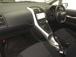 TOYOTA AURIS 2010