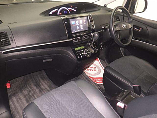 TOYOTA ESTIMA 2015