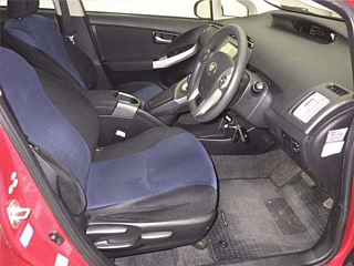 TOYOTA PRIUS 2012