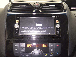 NISSAN SERENA 2015