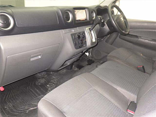 NISSAN CARAVAN VAN 2017