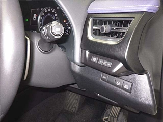 LEXUS UX 2021