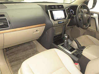 TOYOTA LAND CRUISER PRADO 2023
