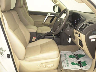 TOYOTA LAND CRUISER PRADO 2023