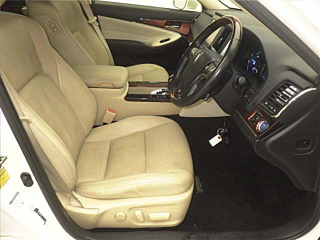 TOYOTA CROWN 2013