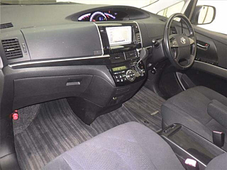 TOYOTA ESTIMA 2012