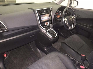 TOYOTA RACTIS 2014