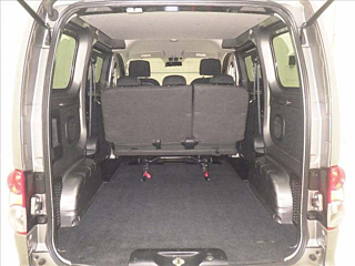 NISSAN NV200 2020