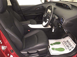 TOYOTA PRIUS 2016