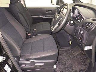 TOYOTA VOXY 2014