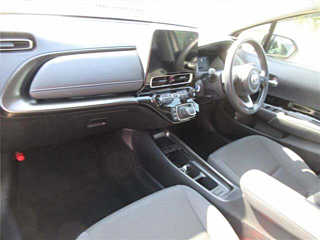 TOYOTA AQUA 2021
