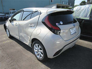TOYOTA AQUA 2021