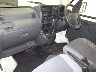 DAIHATSU HIJET VAN 2010