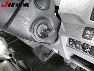 NISSAN CARAVAN VAN 2018