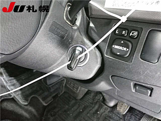 TOYOTA HIACE 2013