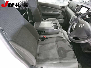 NISSAN CARAVAN VAN 2018