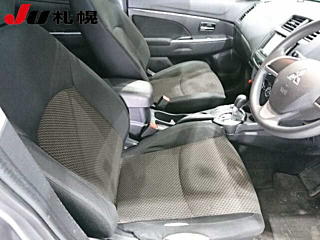 MITSUBISHI RVR 2017